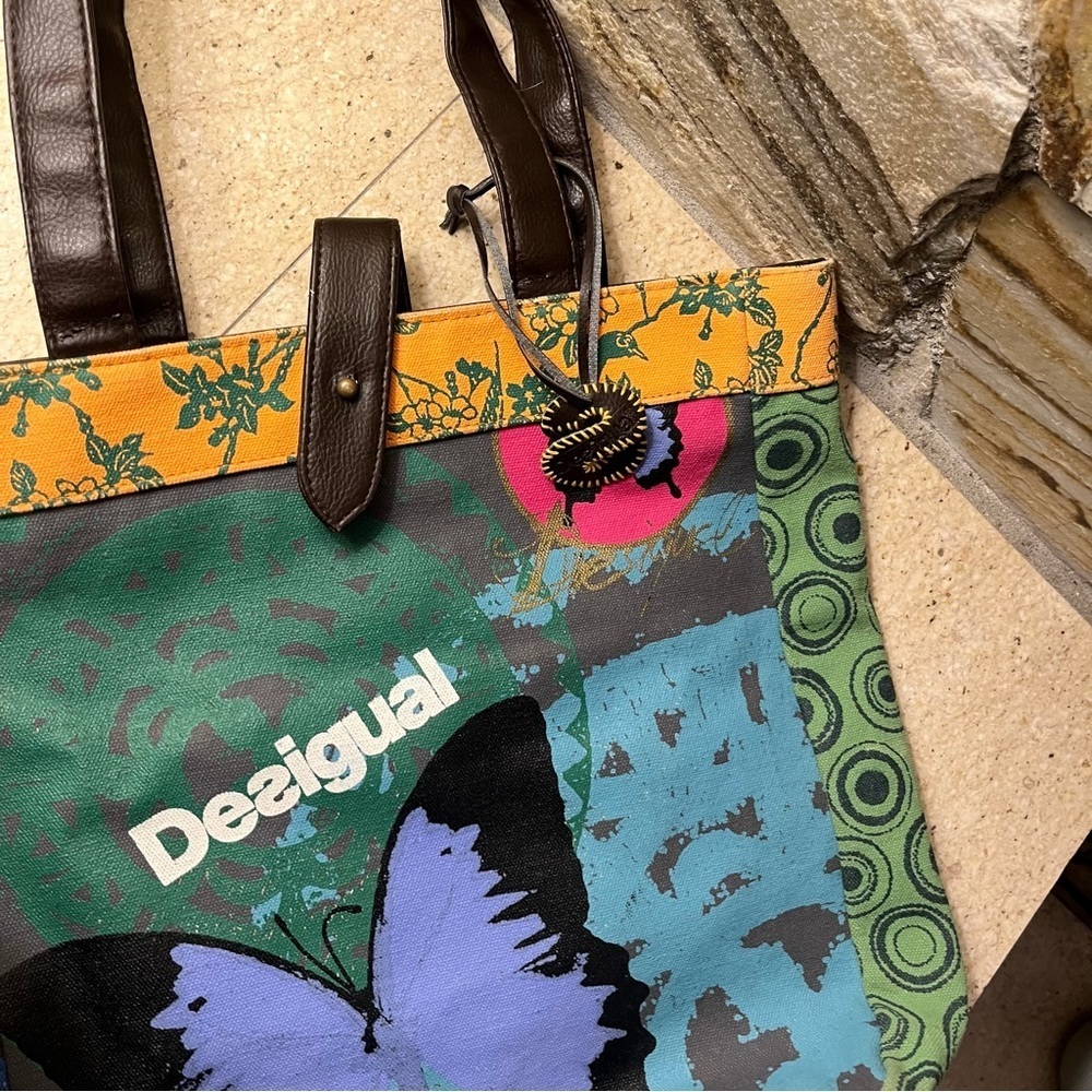 Desigual vintage stand out colourful Tote Bag - perfect for spring and summer - Picture 14 of 16